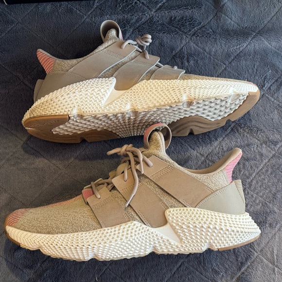 ADIDAS MEN PROPHERE BEIGE. SIZE 13. PRE-OWNED KEPT IN VERY GOOD CONDITION. - Picture 2 of 4